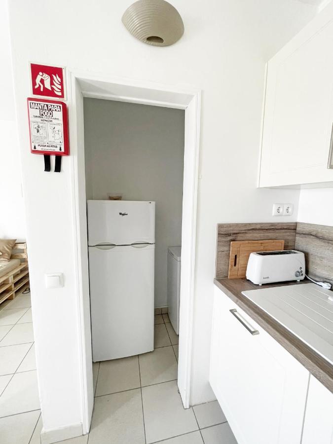 Apartamento Beachfront Oura - 100m Beach, Seaview, Garage, 300m Strip Albufeira